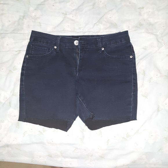 Cutoff denim shorts - Picture 1 of 4